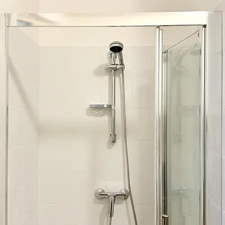 N306 - Numana, Comodo Trilocale Con Corte Apartamento *